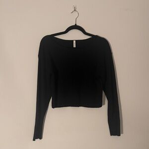 Babaton Cropped Long Sleeve